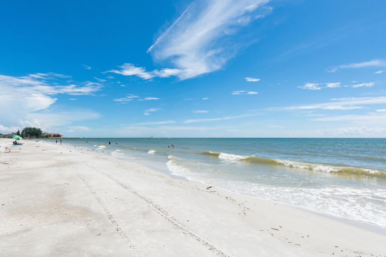 238 Surf Song Resort Madeira Beach Exterior photo