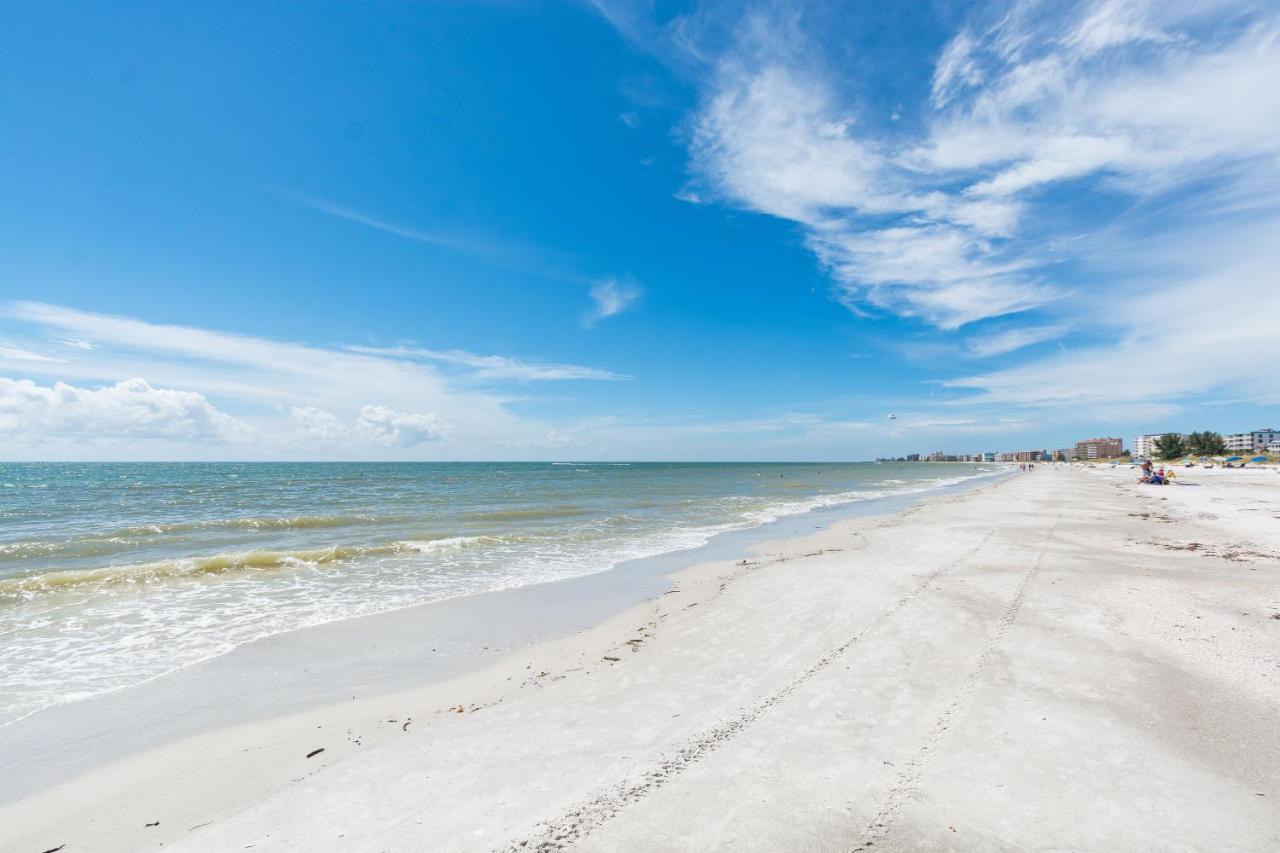 238 Surf Song Resort Madeira Beach Exterior photo